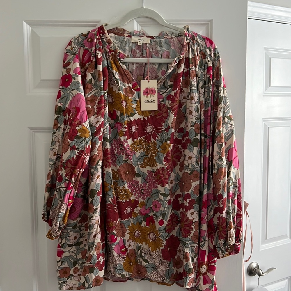 Entro long sleeve blouse size 1X NWT